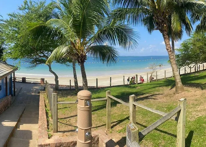 Casa Amarela, Ilha Dos Frades